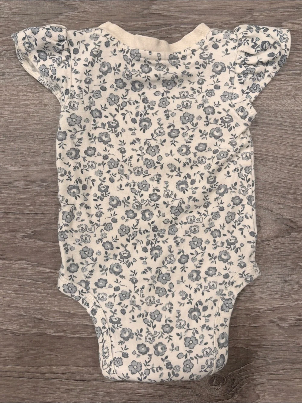 Colored Organics Baby 3-6 Months Pearl Petal Sleeve Bodysuit Girl Cotton Floral